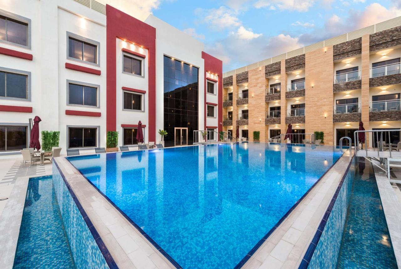 Best Western Plus Al Qurayyat City Center Bagian luar foto