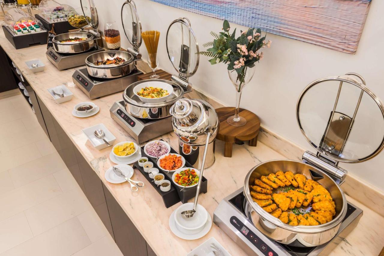 Best Western Plus Al Qurayyat City Center Bagian luar foto