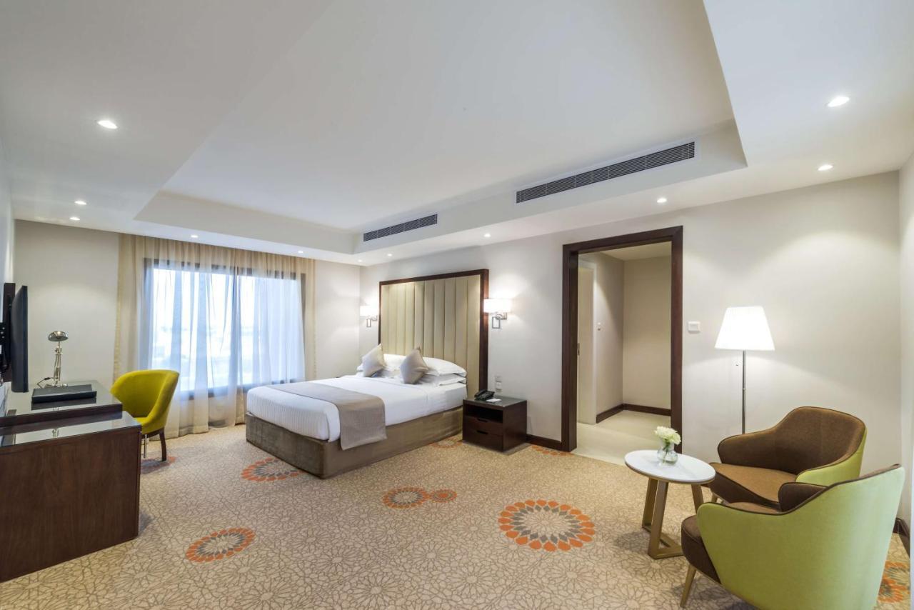 Best Western Plus Al Qurayyat City Center Bagian luar foto