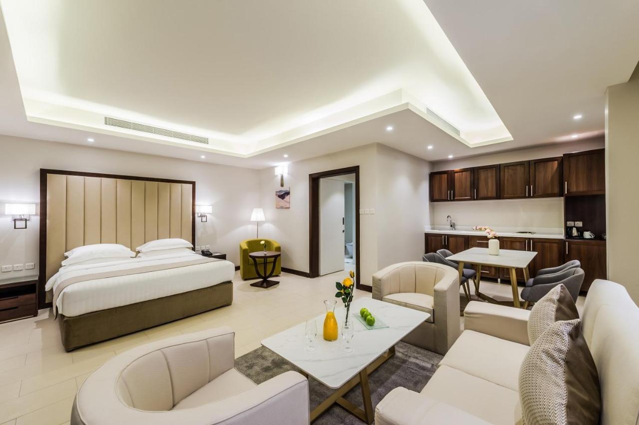 Best Western Plus Al Qurayyat City Center Bagian luar foto