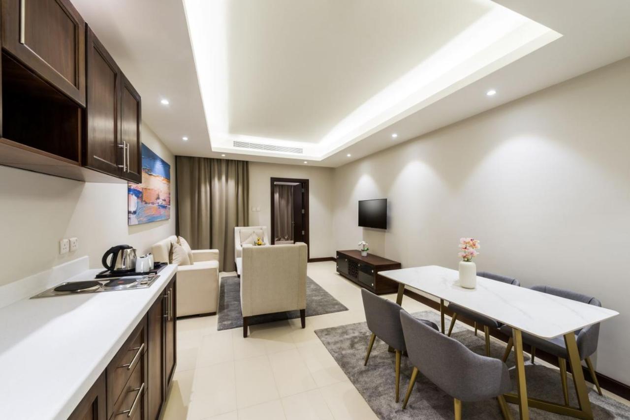 Best Western Plus Al Qurayyat City Center Bagian luar foto