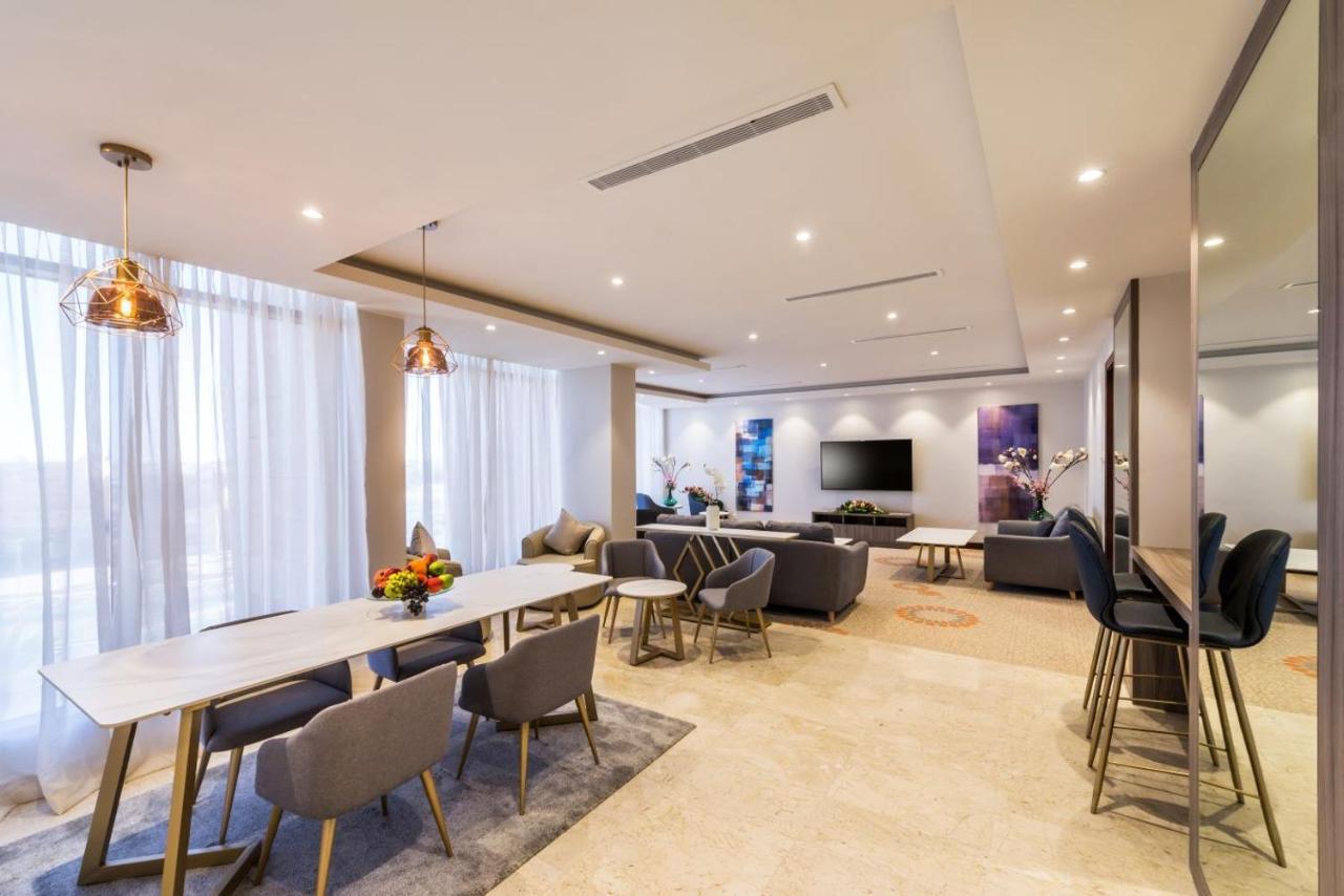 Best Western Plus Al Qurayyat City Center Bagian luar foto