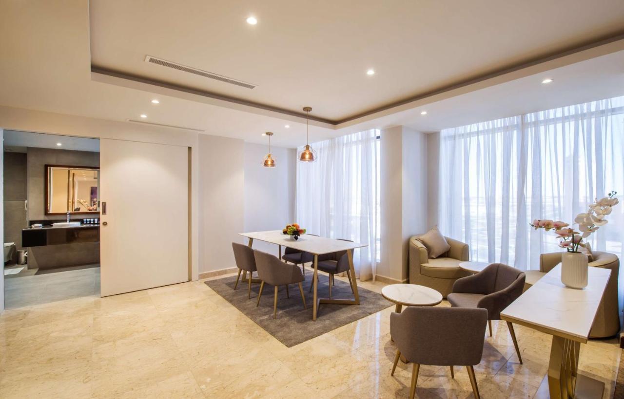 Best Western Plus Al Qurayyat City Center Bagian luar foto