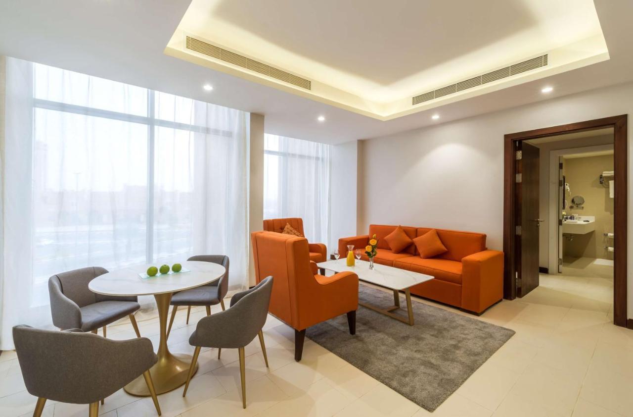 Best Western Plus Al Qurayyat City Center Bagian luar foto